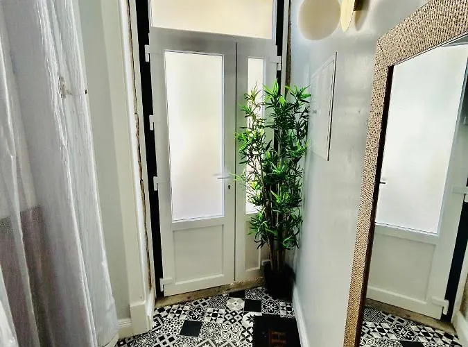 Appartement Plaza House *